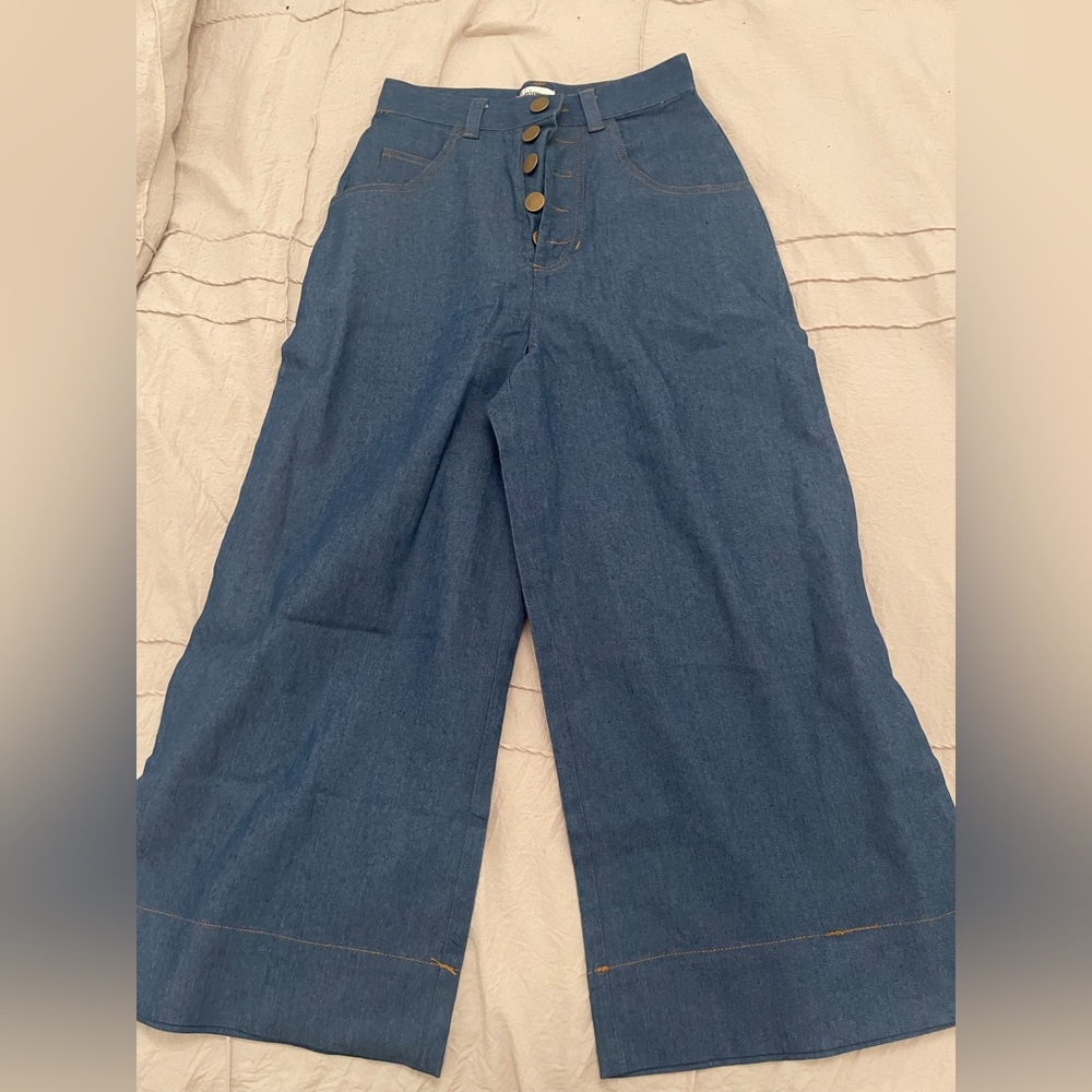 Unique Vintage Denim Wide Leg Jeans